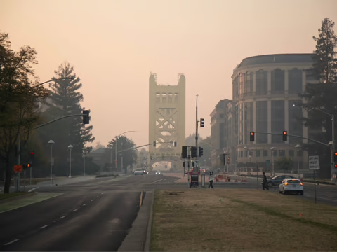 Summer Grime: How Heat, Dust, and Air Pollution Make Your Home Look Neglected Summer Grime: How Heat, Dust, and Air Pollution Make Your Home Look Neglected